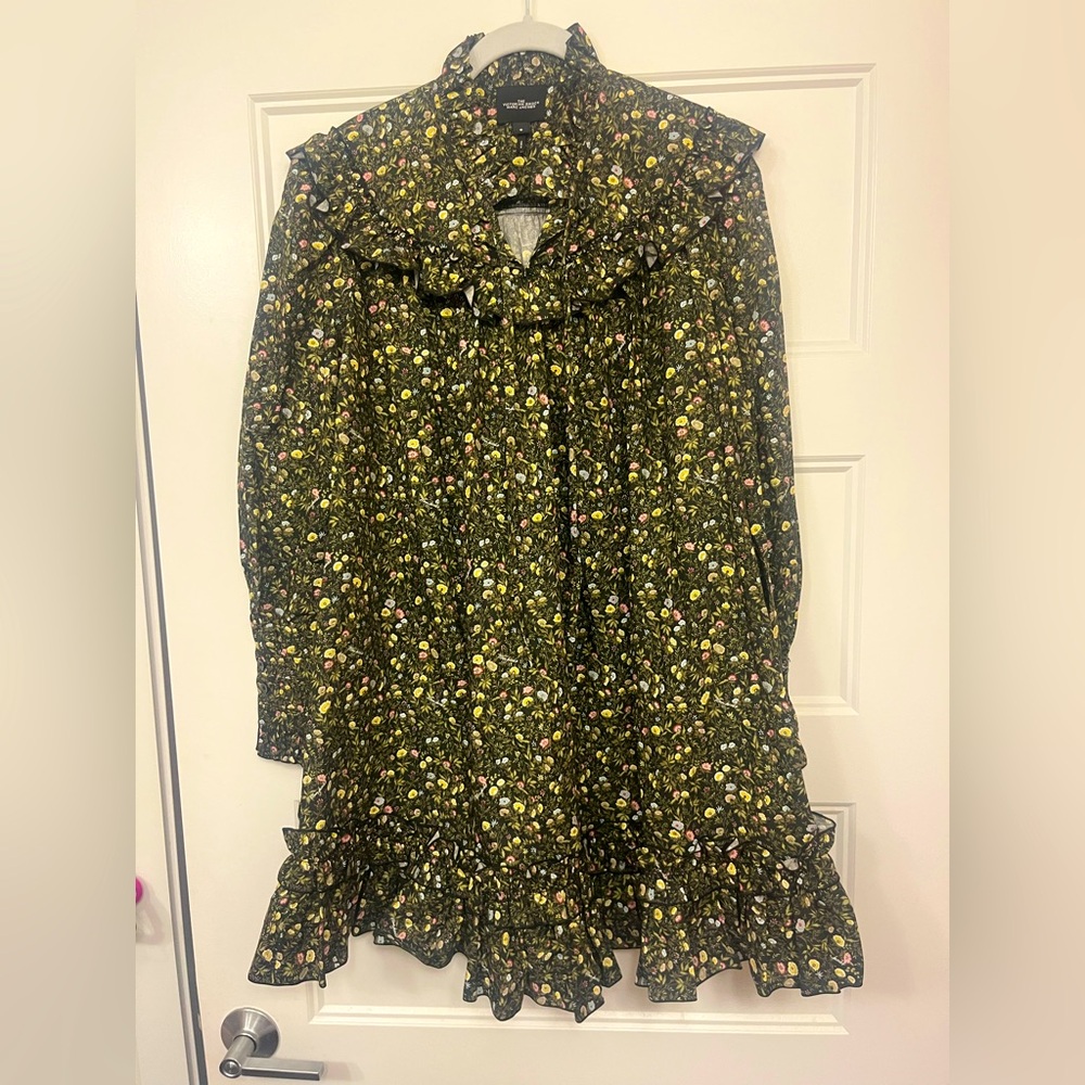 Marc Jacobs “The Victorian Smock” long sleeved, short dress